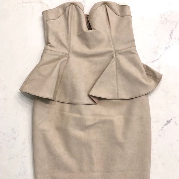 House of cb vegan leather dress - Picture 3 of 4